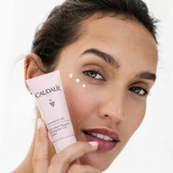 CAUDALIE Resveratrol-Lift Augenpflege 15 Ml -Hochwertiger Kosmetikladen 1404598 CAUDALIE Resveratrol Lift Augenpflege 15 ml.521fd61e